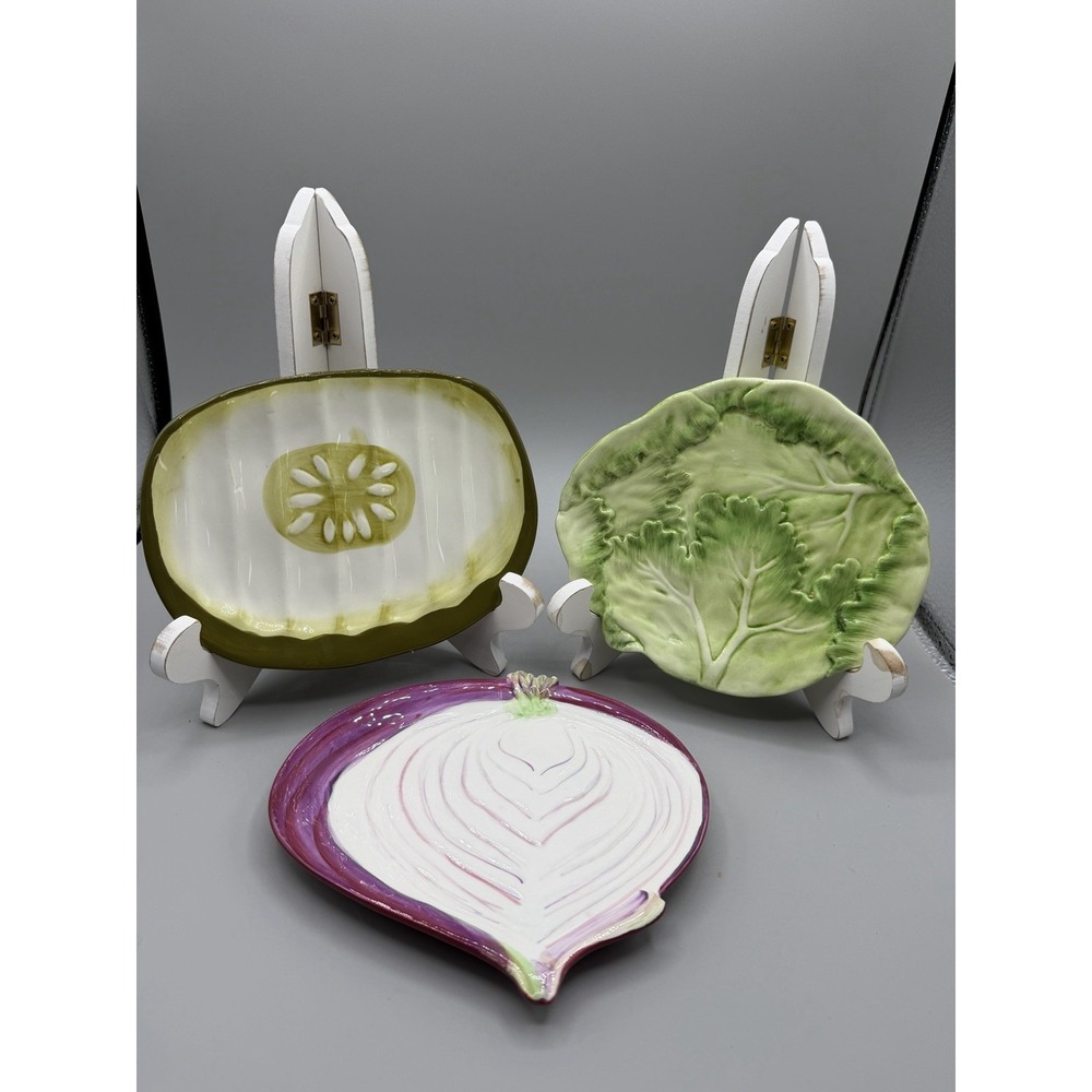 Boston Warehouse 3 Piece Vegetable Small Plate Set Red Onion Lettuce & Pickle
